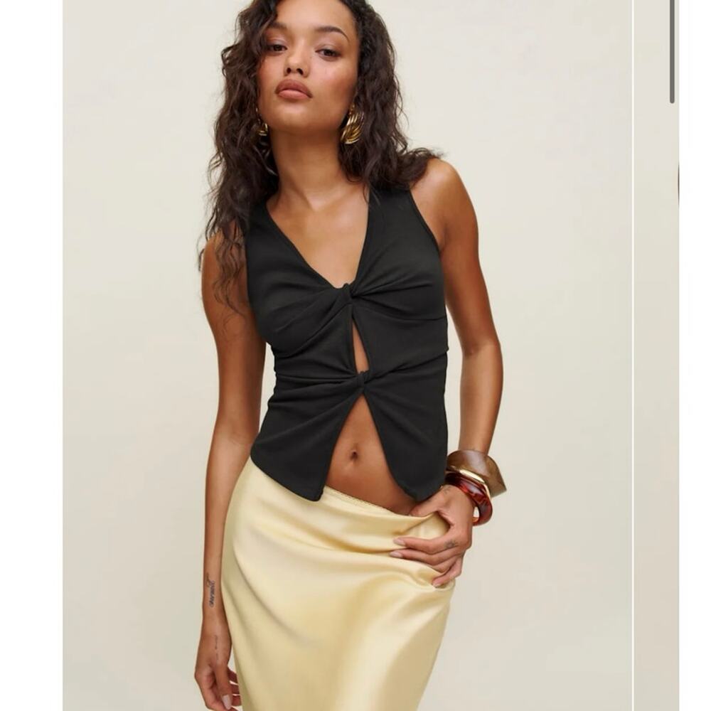 NWOT Reformation Tefi Knit Top in Black SZ M